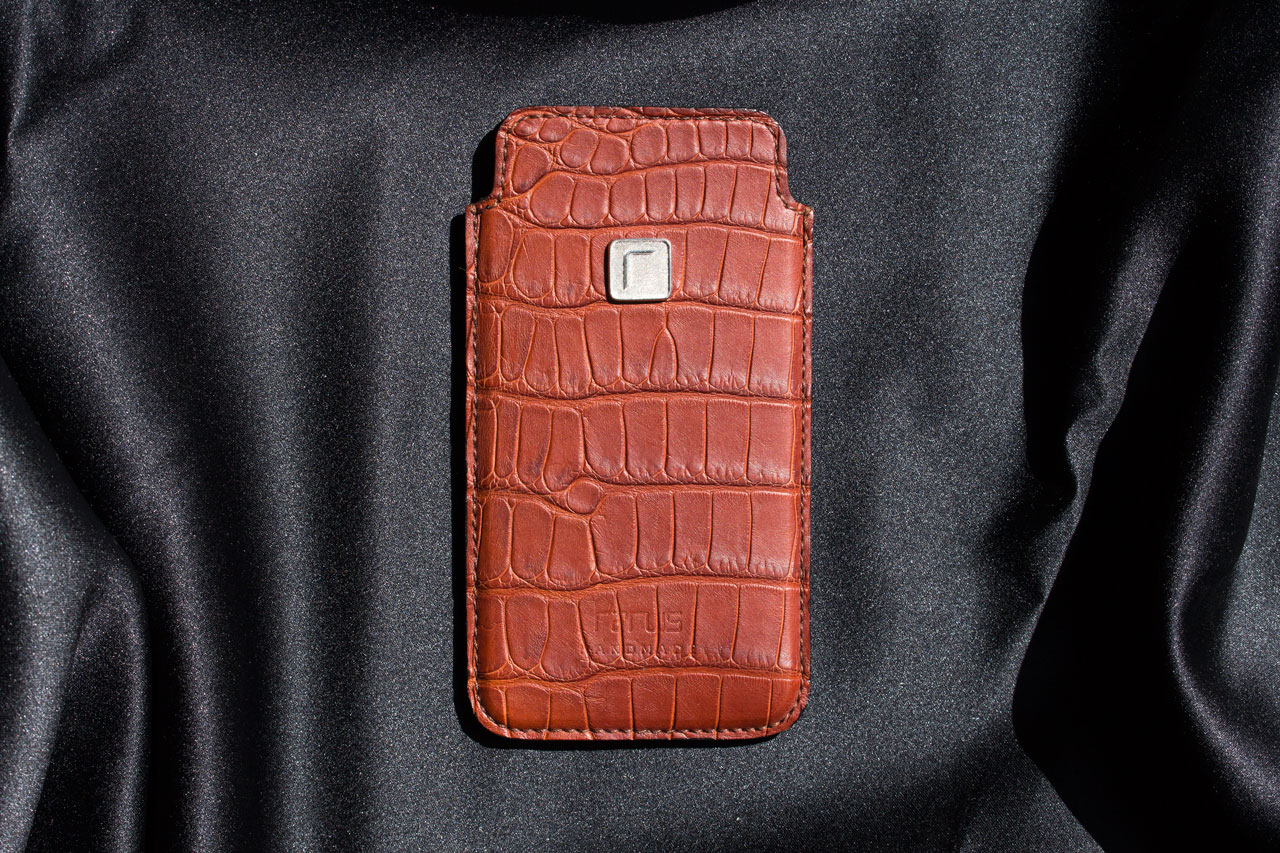 handmade aligator leather iPhone case