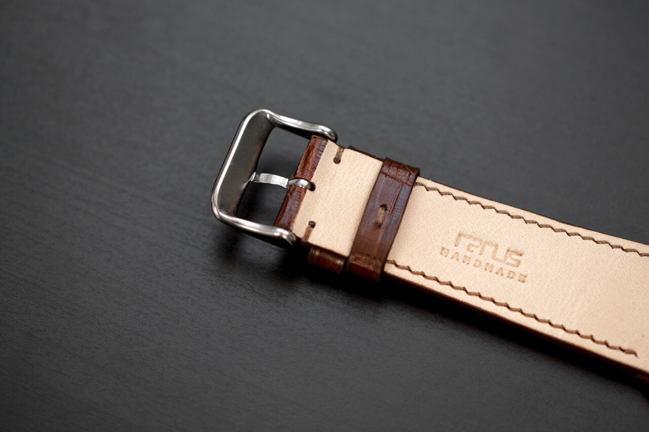 handmade aligator leather iPhone case